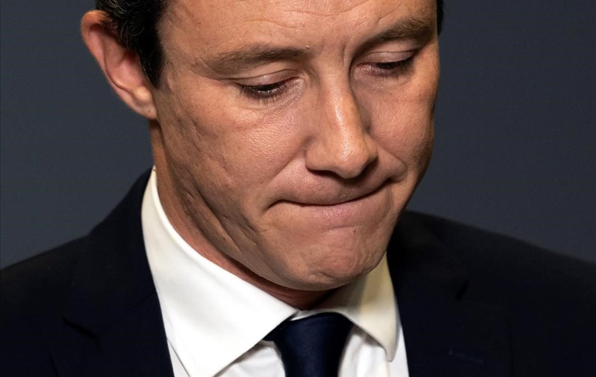 UN VIDEO SEXUAL RETIRA AL CANDIDATO DE PARIS