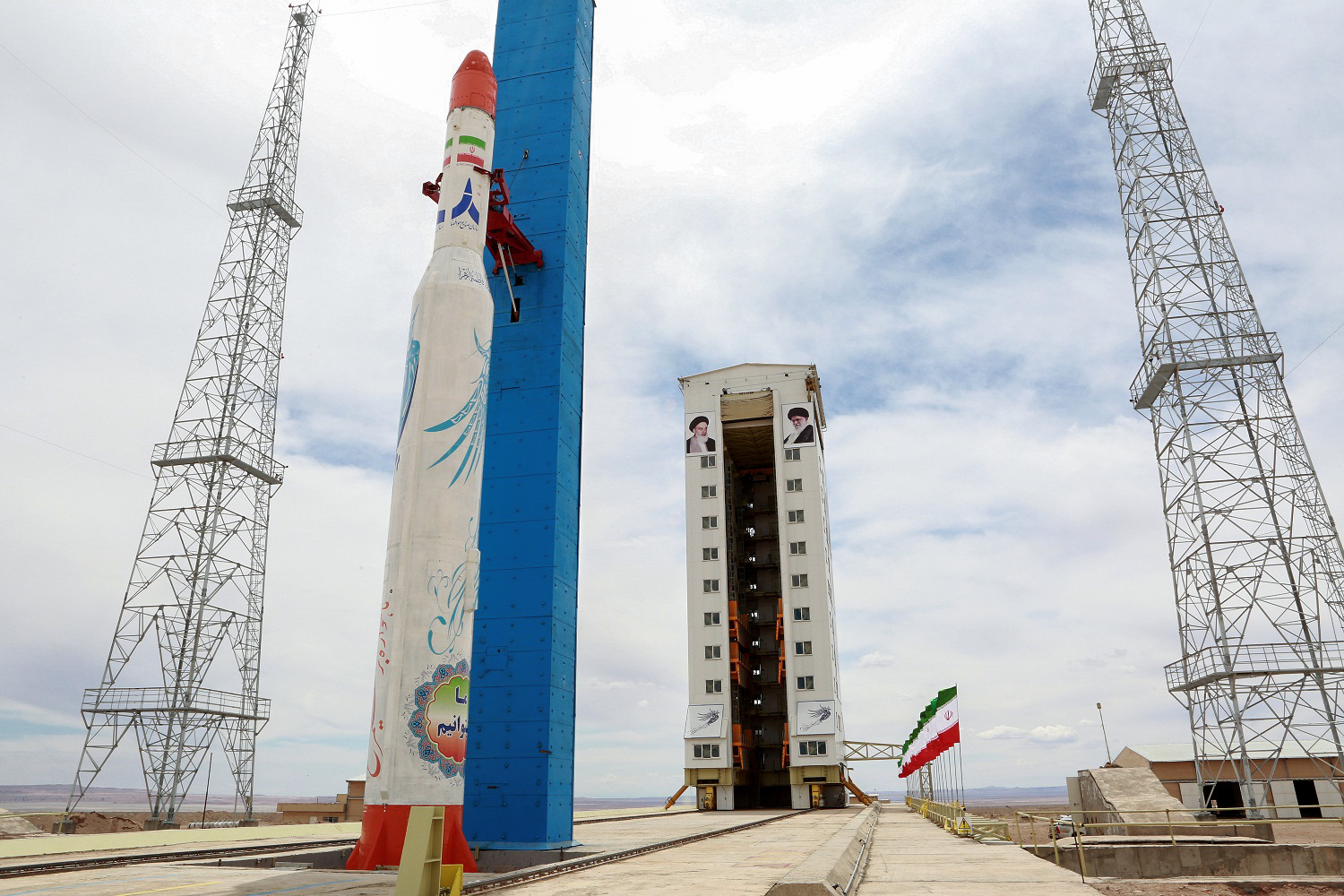 FRACASO DE IRAN EN COLOCAR UN COHETE EN ORBITA