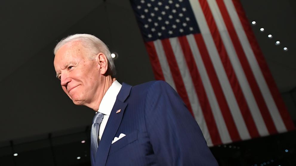 BIDEN DE NUEVO AMENAZA CON GANAR