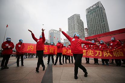 CHINA SUPERA EL CORONAVIRUS: CIERRA HOSPITALES