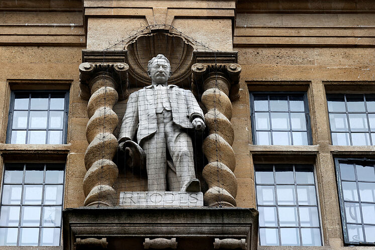 INGLATERRA ¿DE VERDAD YA NO SOMOS RACISTAS, ESCLAVISTAS?