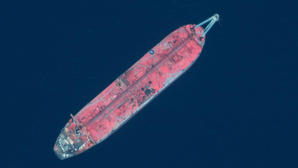 UN PETROLERO ‘FANTASMA’ AMENAZA LAS COSTAS DE YEMEN