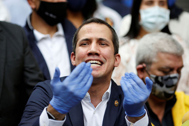 GUAIDÓ RECLAMA DINERO A ESPAÑA