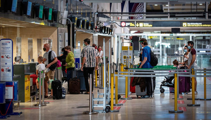la ue ultima su lista de viajes de paises terceros vetados por el covid