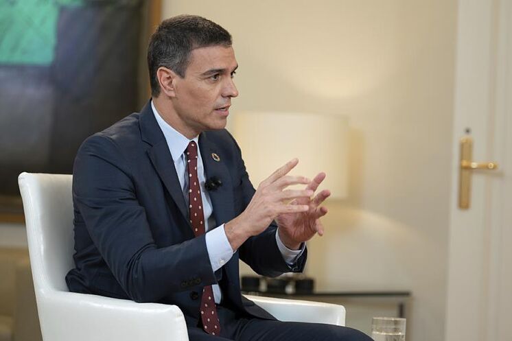 EL GOBIERNO APUNTA A UNA SUBIDA DE IMPUESTOS INEVITABLE