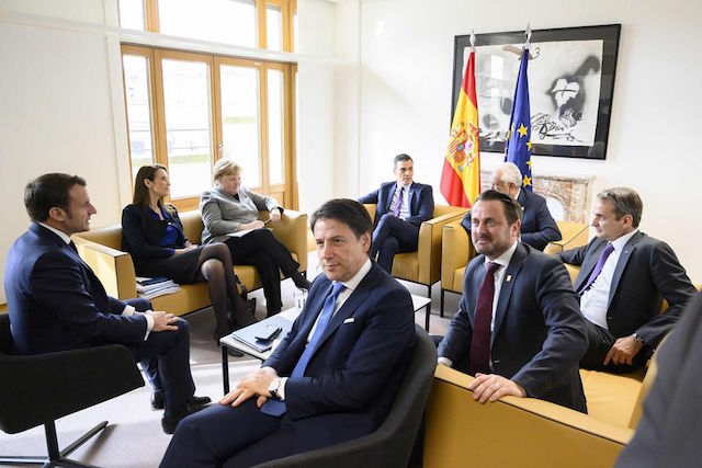 SANCHEZ NEGOCIANDO EN EUROPA