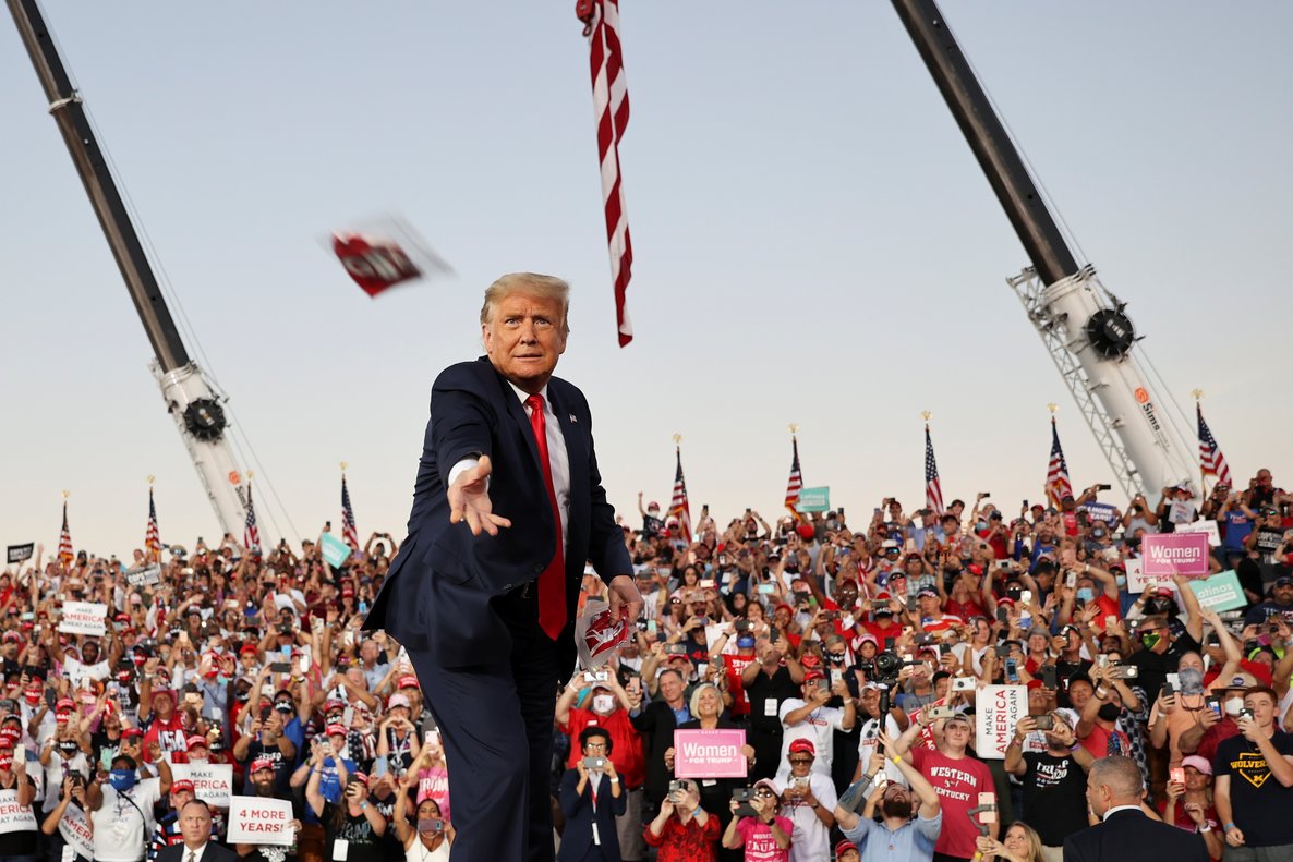 EE.UU. VA MUY BIEN CON TRUMP
