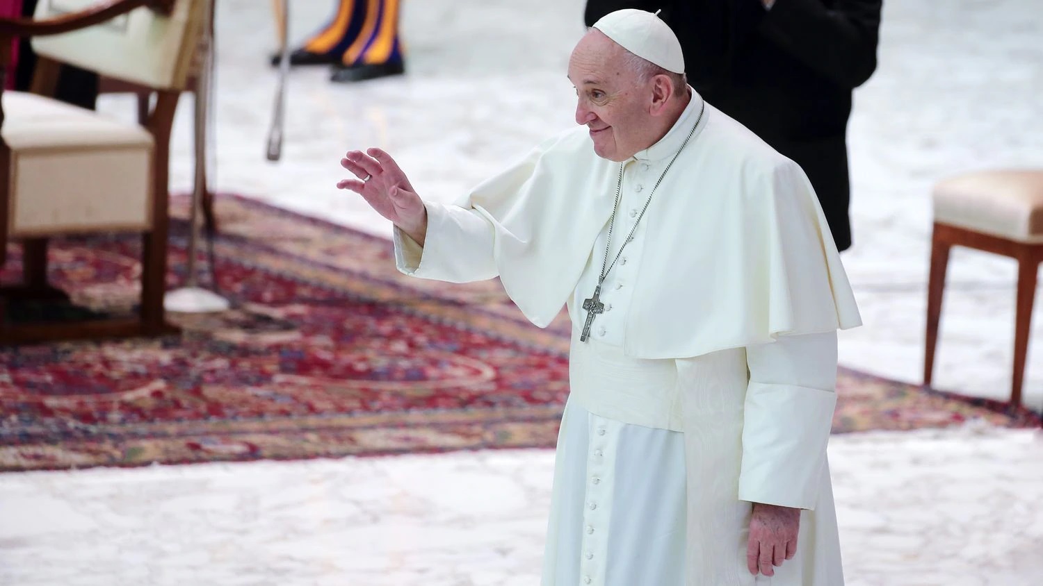 PAPA FRANCISCO: COVID, “ESA SEÑORA QUE HACE TANTO DAÑO”