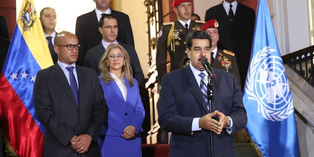Hector Rodriguez con Nicolas maduro