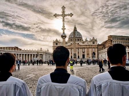 as relacoes entre a igreja catolica e a italia sao profundas e complexas 1572704889847 v2 450x337