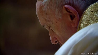 EL PAPA NO DESPEDIRÁ AL 2020 POR UNA CIÁTICA